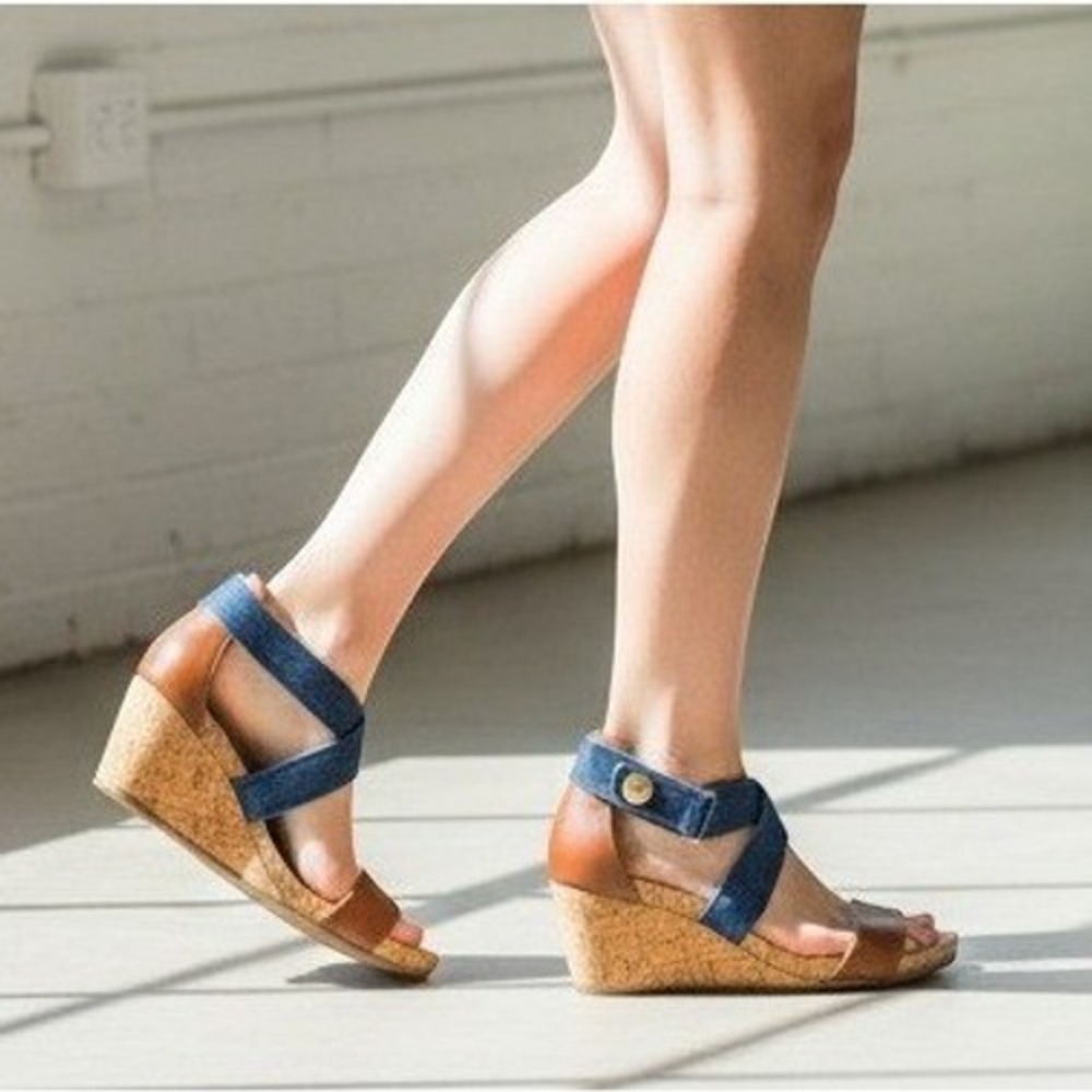 Anne Klein AK Sport Women‎ Wedge Sandal 6.5M Summer Blue Denim Brown Cork